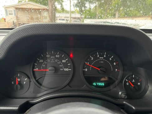 Used 2007 Jeep Wrangler Unlimited X RWD image 21