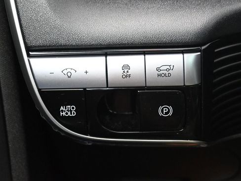 Used 2024 Hyundai Ioniq 5 Limited image 17