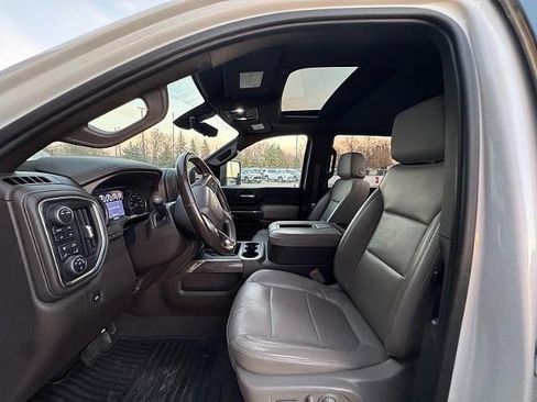 Used 2020 Chevrolet Silverado 2500 LTZ w/ LTZ Premium Package image 4