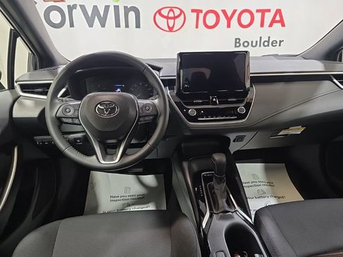 Used 2025 Toyota Corolla SE image 23