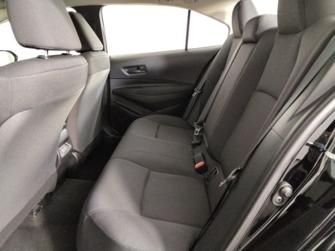 Used 2025 Toyota Corolla LE FWD image 28