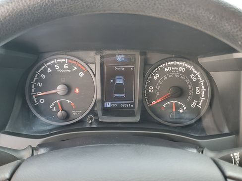 Used 2022 Toyota Tacoma SR image 24