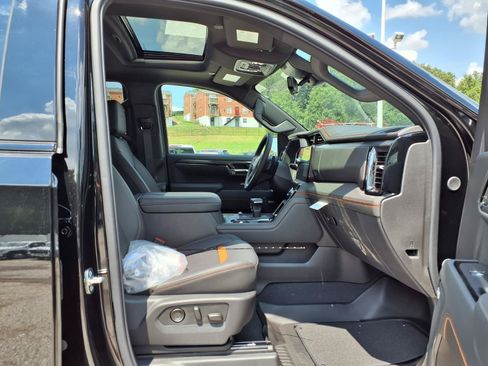 New 2026 GMC Sierra 1500 AT4 w/ AT4 Premium Package AWD/4WD image 18