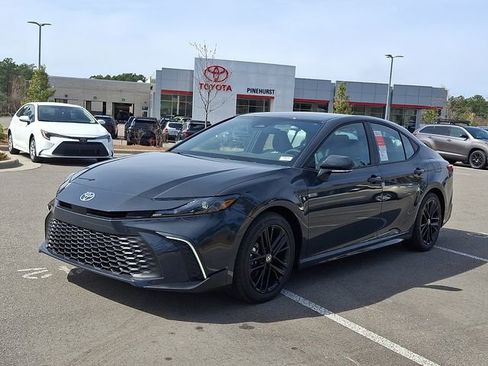 New 2026 Toyota Camry SE image 4