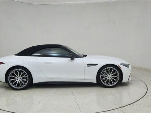 Used 2025 Mercedes-Benz SL 43 AMG w/ Driver Assistance Package image 58
