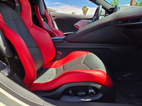 Used 2021 Chevrolet Corvette Stingray Preferred Cpe w/ Z51 Performance Package RWD image 14