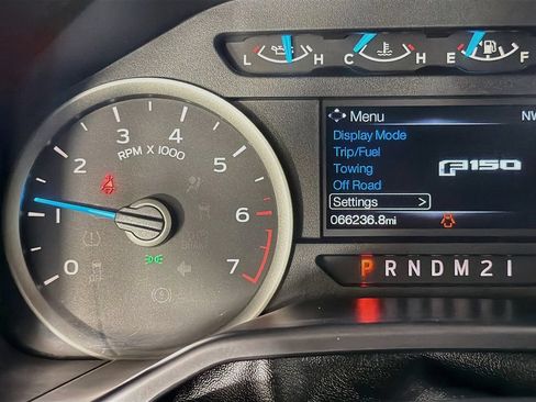 Used 2016 Ford F150 XLT w/ Equipment Group 302A Luxury AWD/4WD image 13