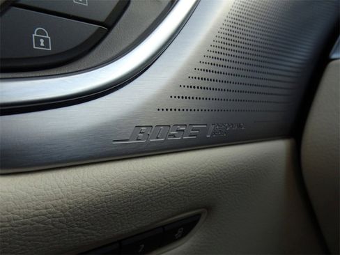 Certified 2024 Cadillac XT5 Premium Luxury w/ LPO, Floor Liner Package image 26