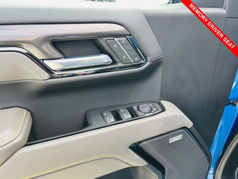 Used 2022 Chevrolet Silverado 1500 ZR2 w/ Technology Package image 18