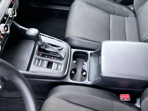 Used 2025 Honda CR-V EX image 17