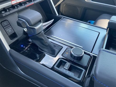 New 2025 Toyota Tundra Platinum image 25