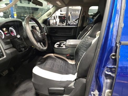 Used 2018 RAM 1500 Express w/ Express Value Package AWD/4WD image 14