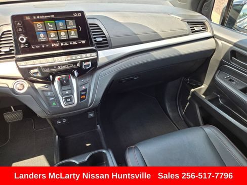 Used 2025 Honda Odyssey Sport-L image 17