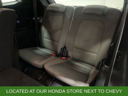 Used 2017 Hyundai Santa Fe SE image 25