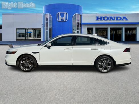 Used 2023 Honda Accord EX image 3
