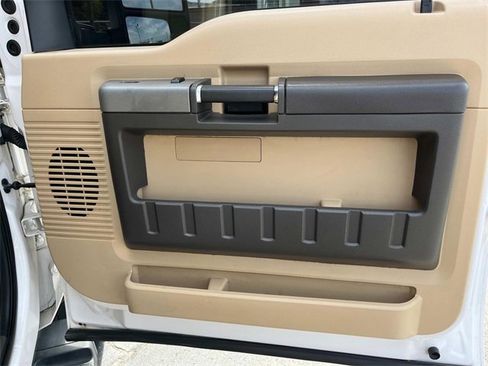 Used 2016 Ford F250 Lariat image 24