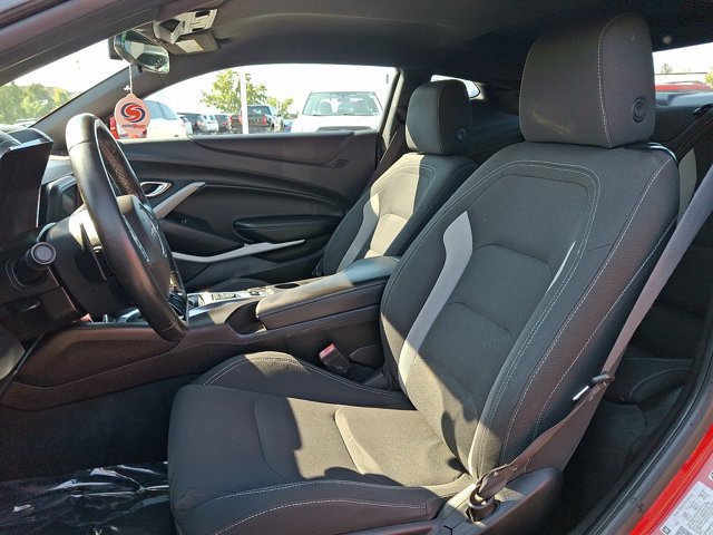 Used 2019 Chevrolet Camaro LT RWD image 18