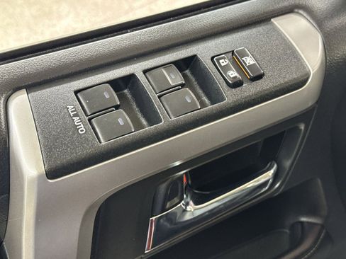 Used 2020 Toyota 4Runner SR5 Premium image 19