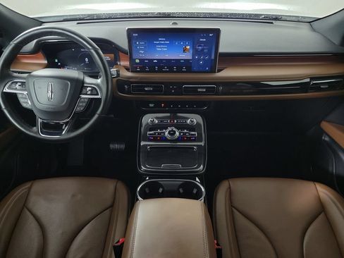 Certified 2023 Lincoln Nautilus Reserve w/ Class II Trailer Tow Package FWD image 9