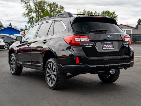Used 2017 Subaru Outback 3.6R Limited AWD/4WD image 11