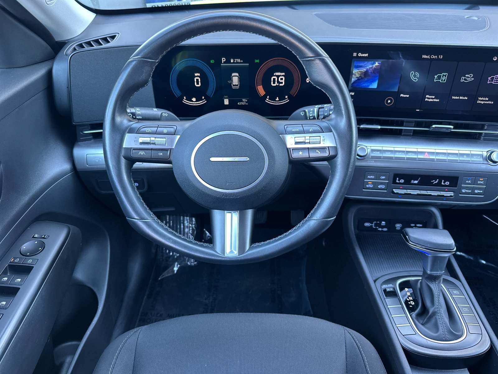 Used 2025 Hyundai Kona SEL FWD image 15