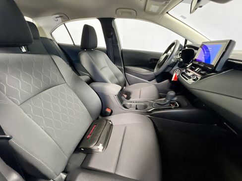 Used 2026 Toyota Corolla LE FWD image 29