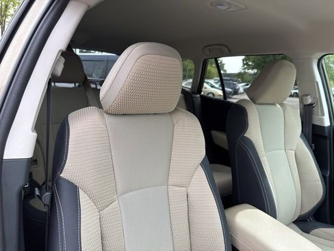 Certified 2025 Subaru Outback Premium image 31