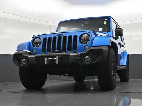Used 2014 Jeep Wrangler Unlimited Sahara AWD/4WD image 30