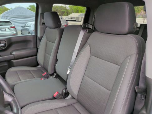 Used 2025 Chevrolet Silverado 1500 Custom Trail Boss w/ LPO, Dark Essentials Package image 27