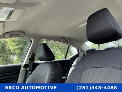 Used 2024 Nissan Altima 2.5 S FWD image 26