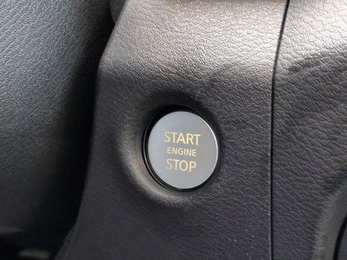 Certified 2022 Nissan Frontier SV RWD image 27