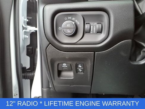 New 2026 RAM 1500 Big Horn AWD/4WD image 16