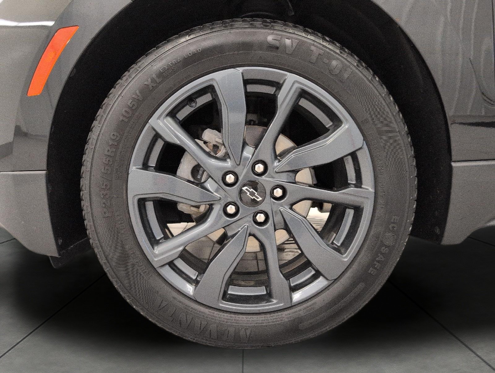 Used 2022 Chevrolet Equinox RS w/ RS Leather Package AWD/4WD image 3