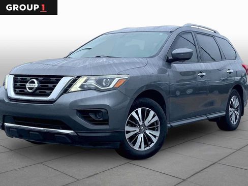 Used 2017 Nissan Pathfinder S FWD image 1