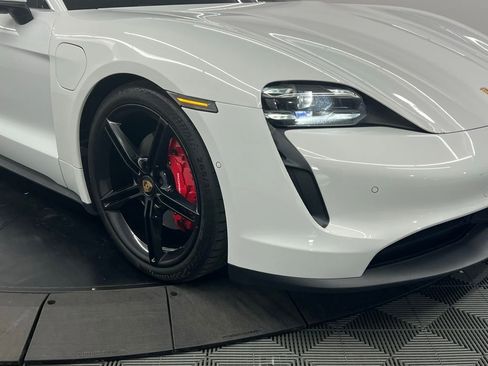 Used 2020 Porsche Taycan 4S image 6