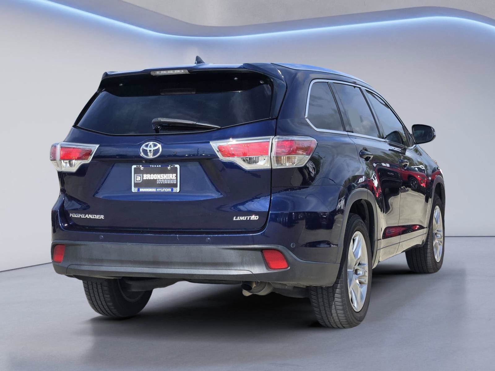 Used 2016 Toyota Highlander Limited FWD image 6