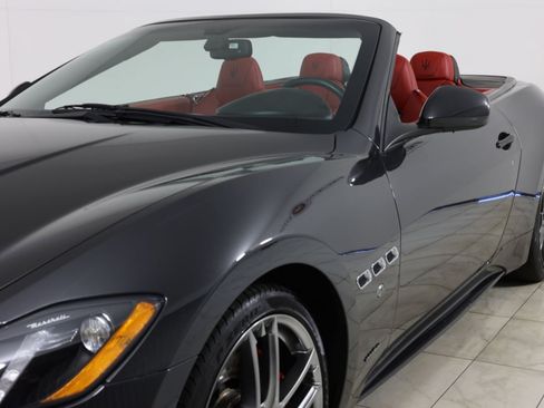 Used 2017 Maserati GranTurismo Sport RWD image 46