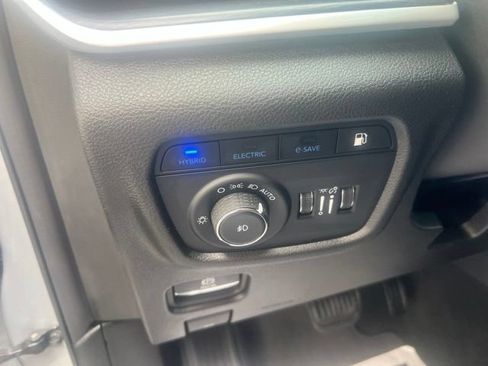 Used 2024 Jeep Grand Cherokee Limited 4xe AWD/4WD image 18