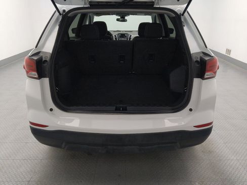 Used 2022 Chevrolet Equinox LS w/ LS Convenience Package FWD image 29
