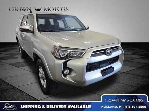 Used 2020 Toyota 4Runner SR5 Premium w/ Moonroof Package AWD/4WD image 1