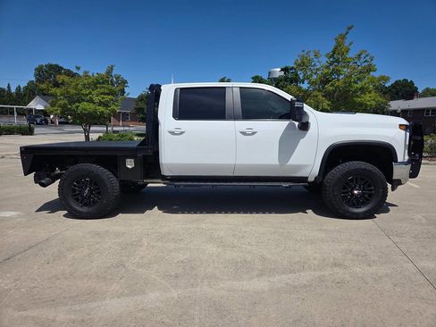 Used 2022 Chevrolet Silverado 2500 LT w/ Fleet Comfort Package AWD/4WD image 7