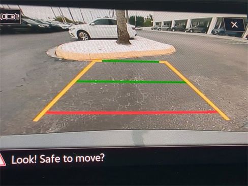 Certified 2024 Volkswagen Tiguan S image 21