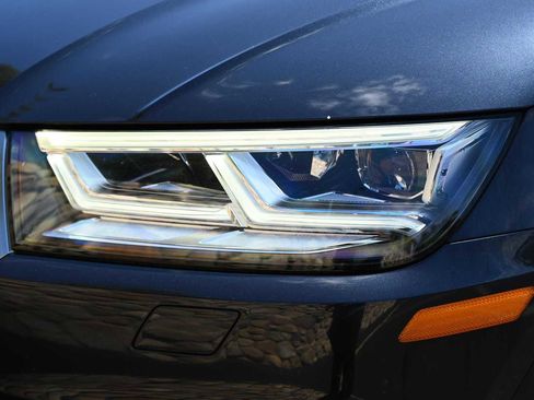 Used 2019 Audi Q5 2.0T Premium Plus image 8