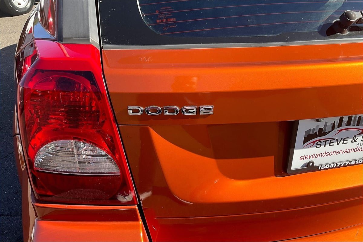 Used 2011 Dodge Caliber Heat FWD image 24