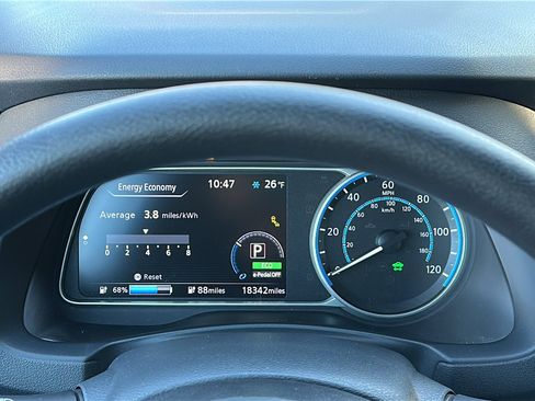 Certified 2023 Nissan Leaf S image 16