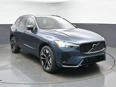 New 2026 Volvo XC60 T8 Plus w/ Climate Package PRO AWD/4WD image 2