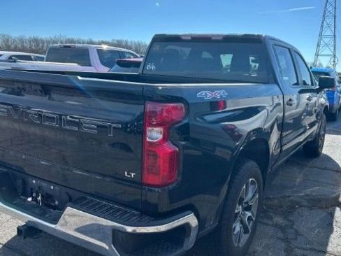 Used 2022 Chevrolet Silverado 1500 LT w/ Protection Package image 4