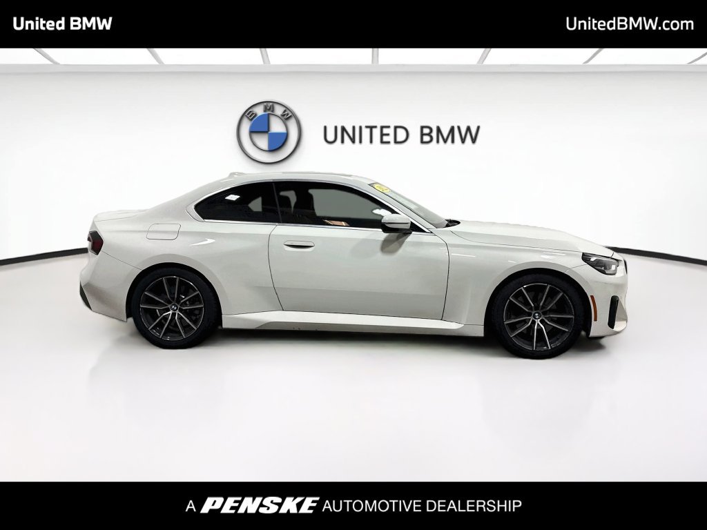 Used 2022 BMW 230i Coupe w/ Convenience Package RWD image 4
