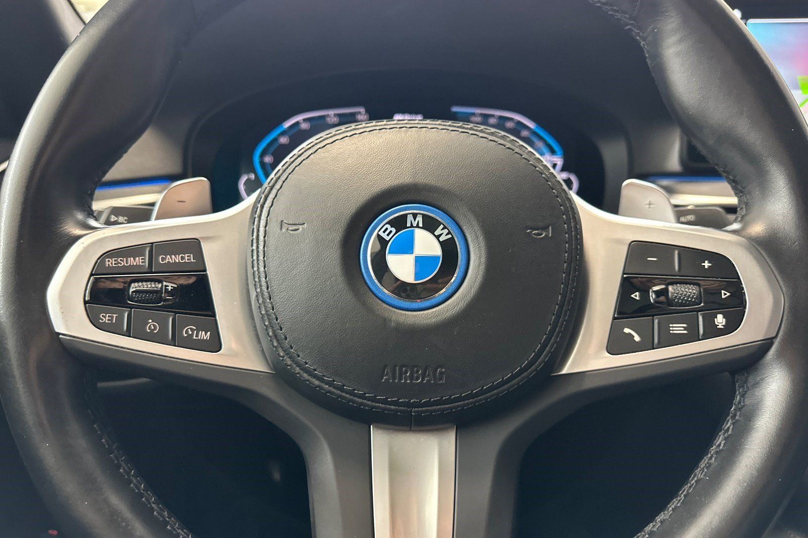 Certified 2023 BMW 530e w/ M Sport Package RWD image 10