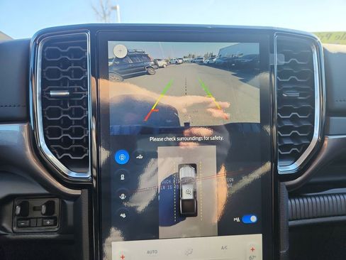 New 2025 Ford Ranger Lariat w/ FX4 Off-Road Package image 23